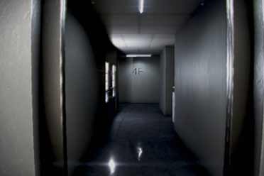 （热门）《夜勤事件》开发商恐怖游戏新作《夜间警备》发售！